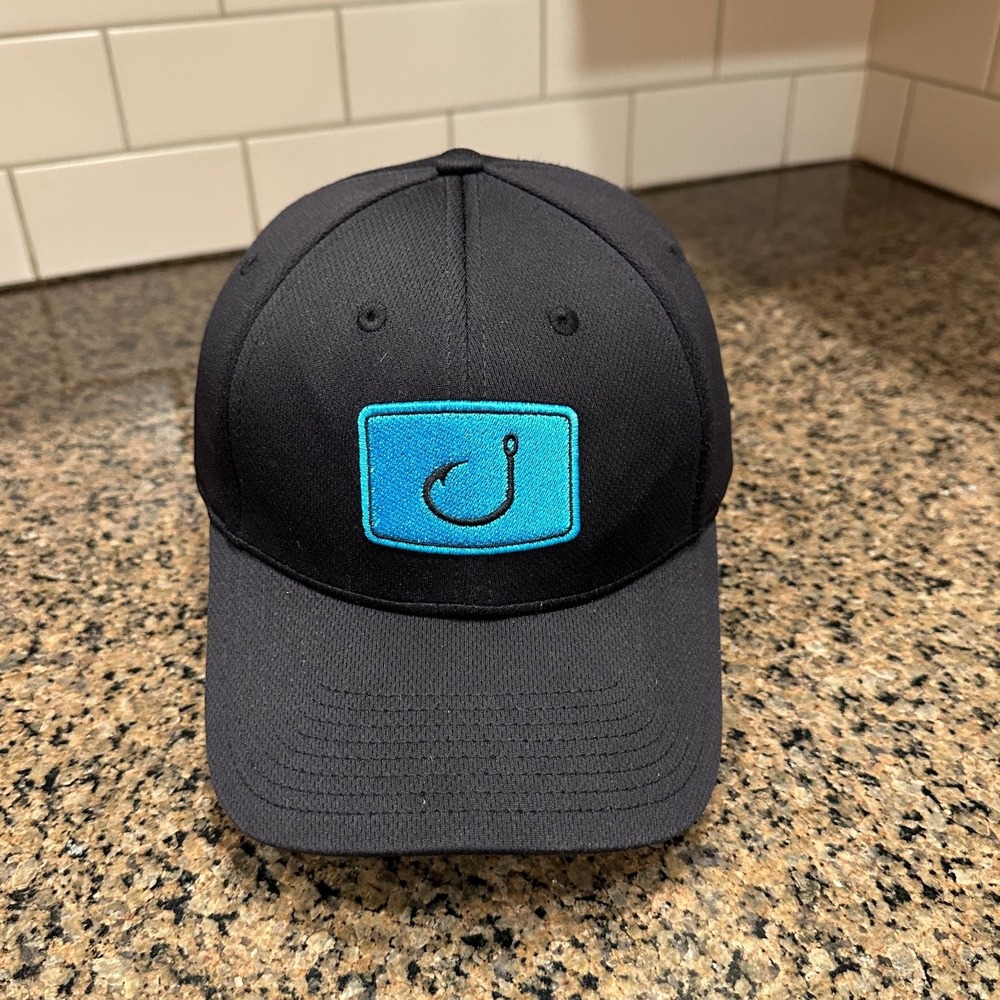 Avid Hat A-flex Baseball Cap Men's S/M Black Blue Fishing Hook Logo